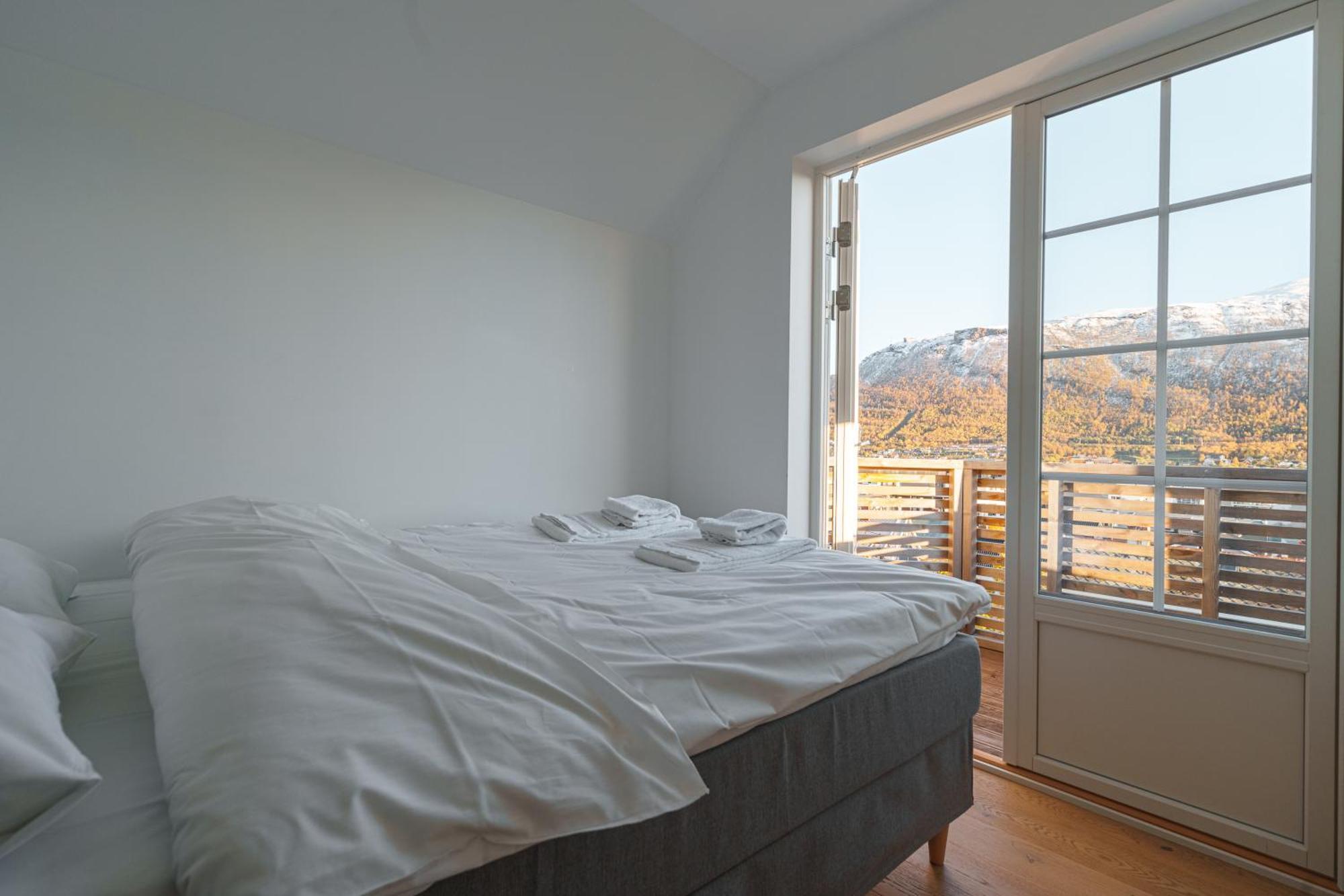 Modern House With Great View! Apartman Tromsø Kültér fotó